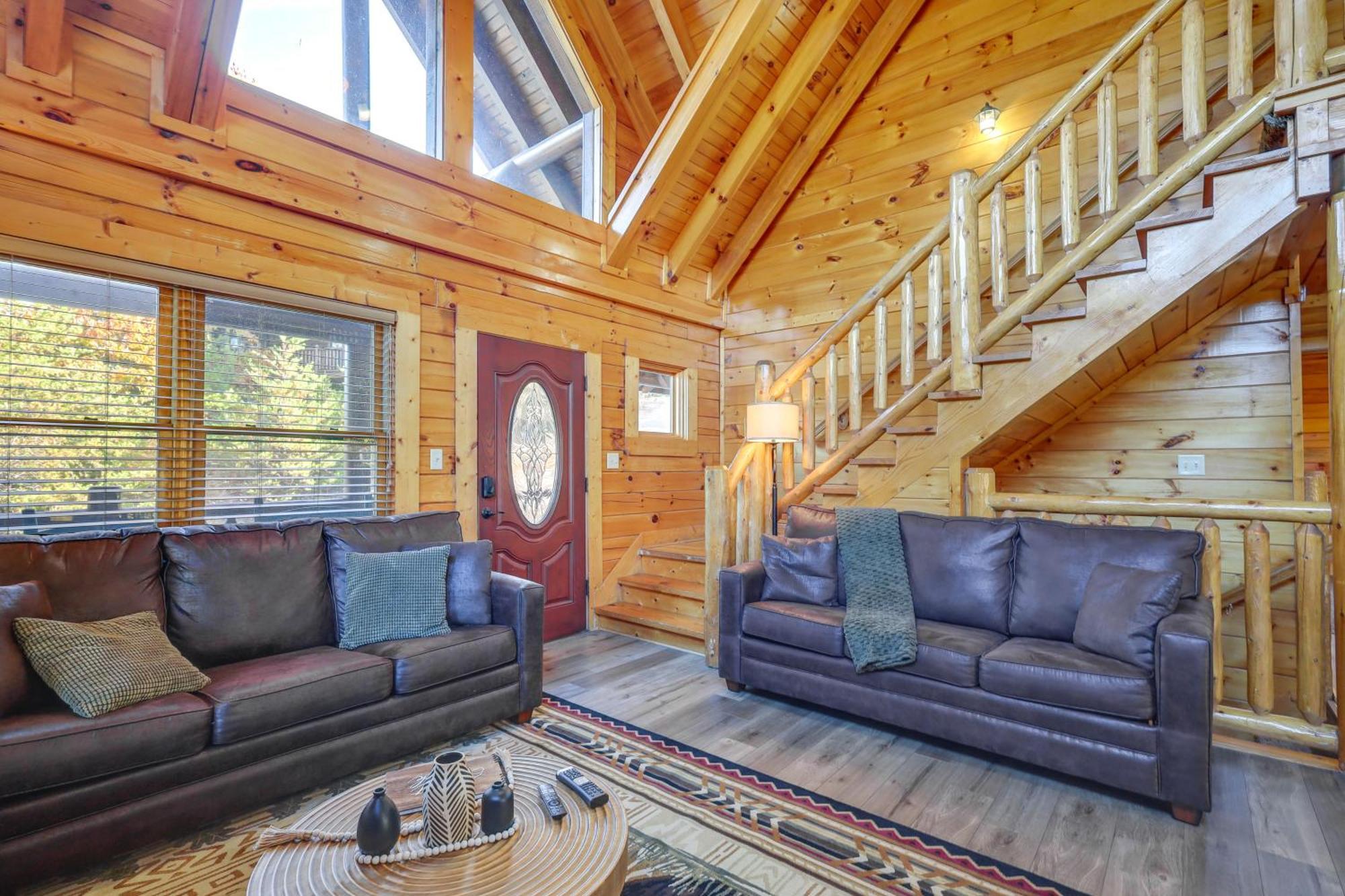 Pigeon Forge Cabin Rental With Decks And Hot Tub! ภายนอก รูปภาพ