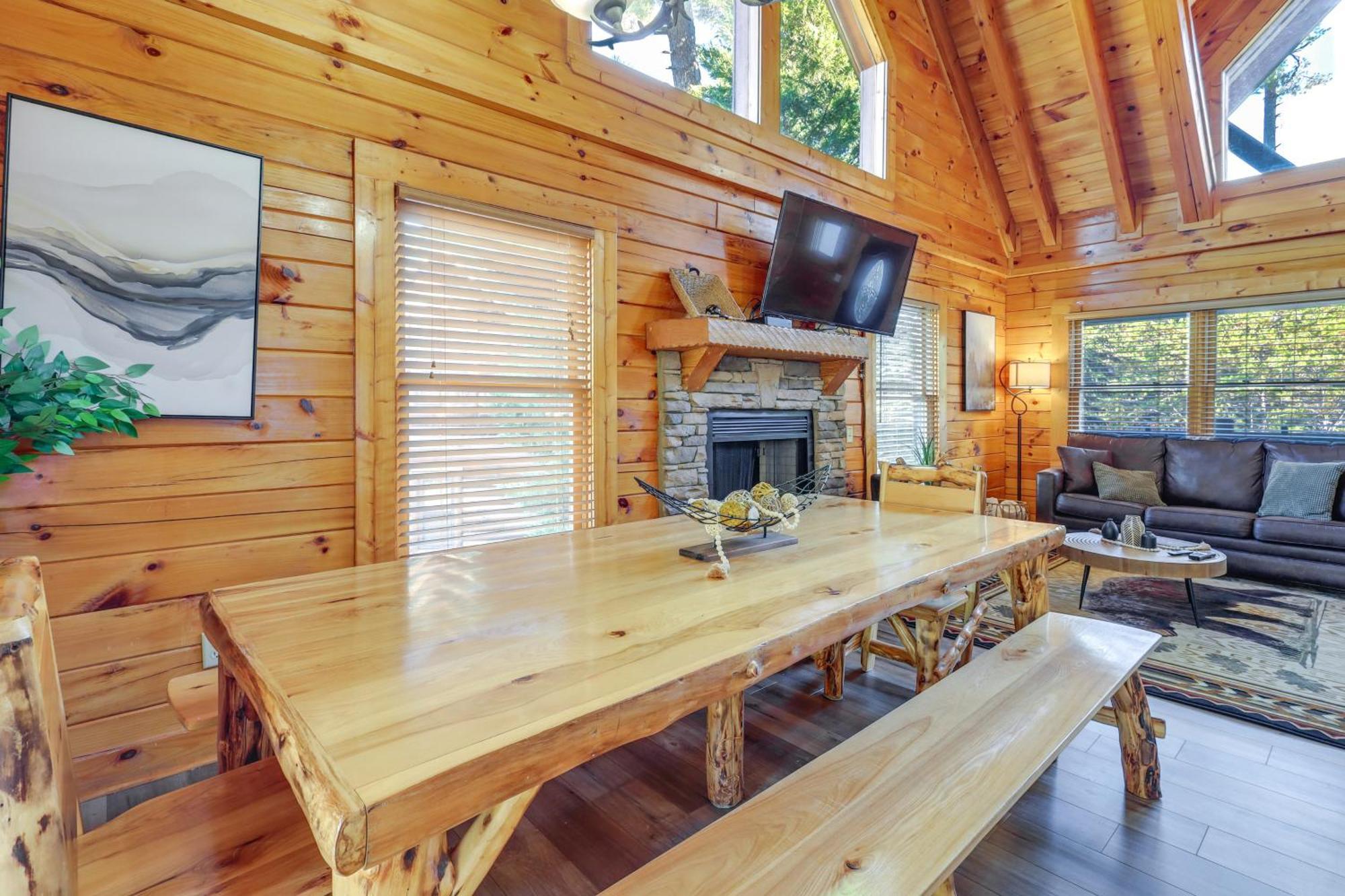 Pigeon Forge Cabin Rental With Decks And Hot Tub! ภายนอก รูปภาพ