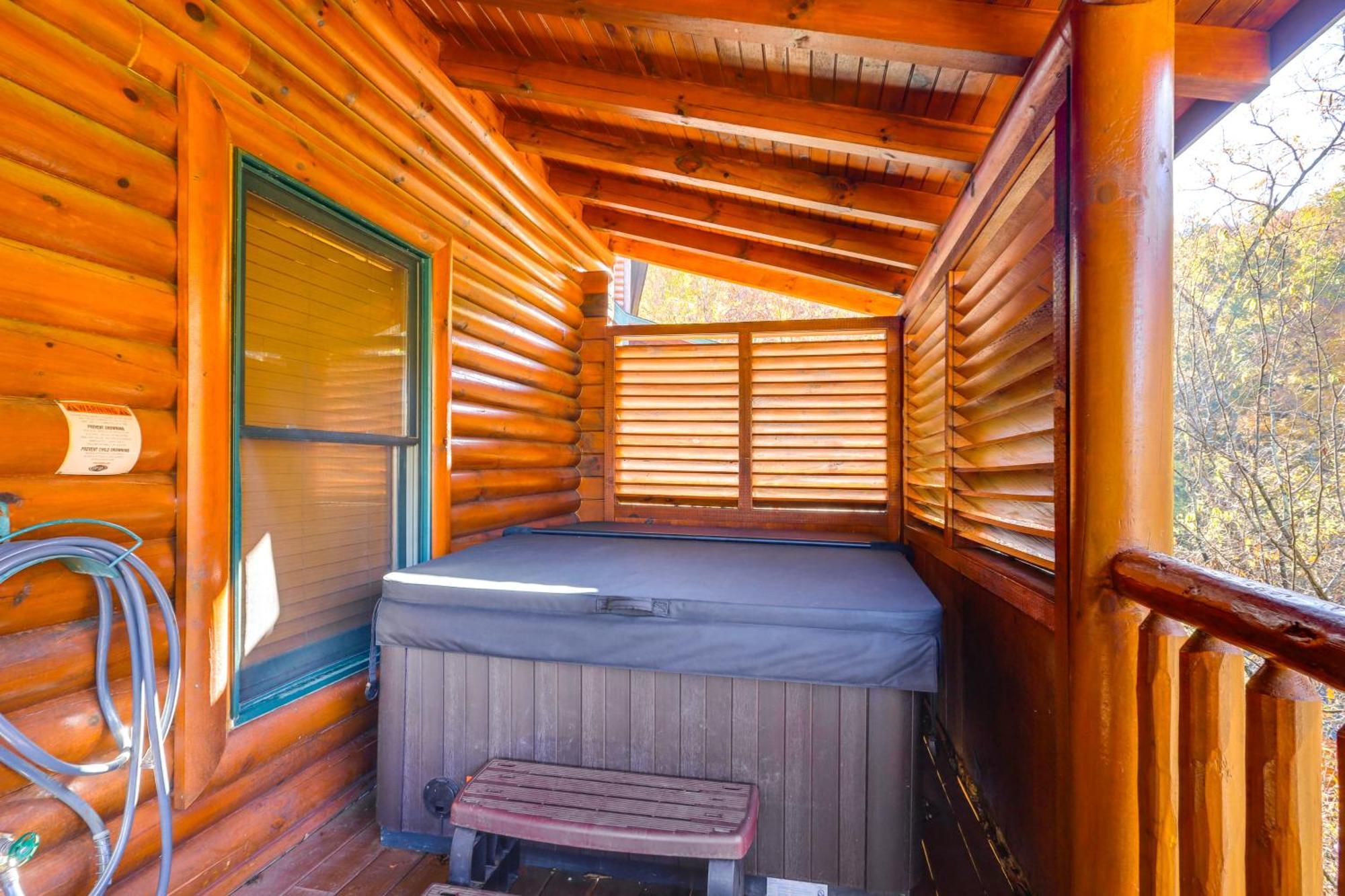 Pigeon Forge Cabin Rental With Decks And Hot Tub! ภายนอก รูปภาพ