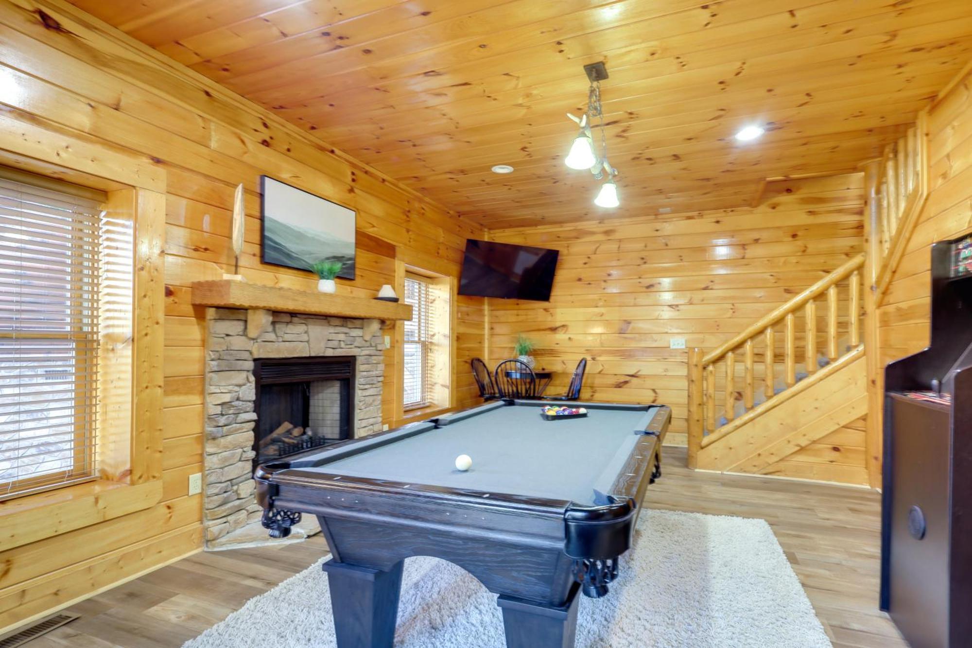 Pigeon Forge Cabin Rental With Decks And Hot Tub! ภายนอก รูปภาพ